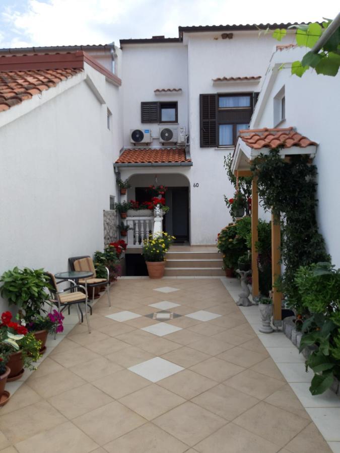 Apartmani Jozefina Omišalj Quarto foto